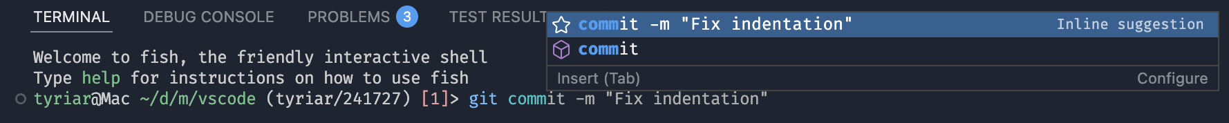 インライン提案が表示されると、検出され、IntelliSense のトップに星アイコンと一緒に表示される様子を示すスクリーンショット。